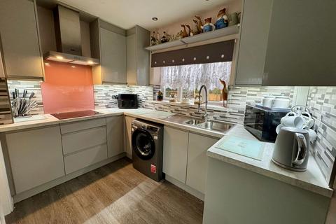 3 bedroom semi-detached house for sale, Herbert Road, Ashford TN24