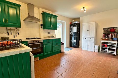 3 bedroom semi-detached house to rent, Leys Lane, Meriden, CV7