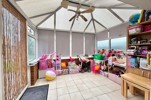 4 bedroom detached house for sale, Halstead Gardens, Margate CT9