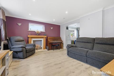 4 bedroom semi-detached house for sale, Brocksparkwood, Brentwood, CM13