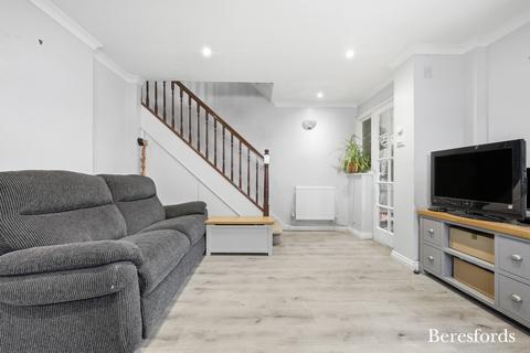 4 bedroom semi-detached house for sale, Brocksparkwood, Brentwood, CM13