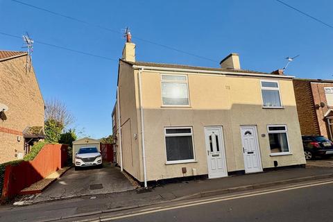 2 bedroom semi-detached house to rent, Eastgate, Whittlesey, Peterborough