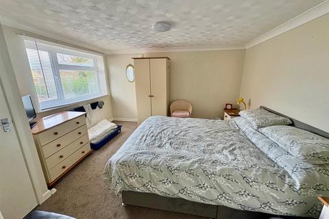 2 bedroom semi-detached house to rent, Eastgate, Whittlesey, Peterborough