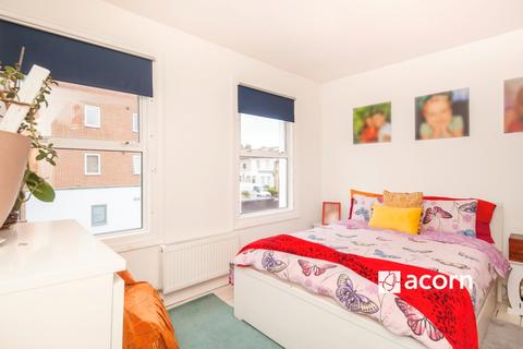 undefined, Dunstans Grove Dulwich SE22