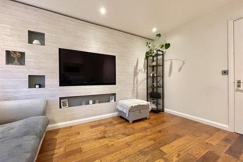 2 bedroom terraced house for sale, Packhorse Drive, Leicester LE19
