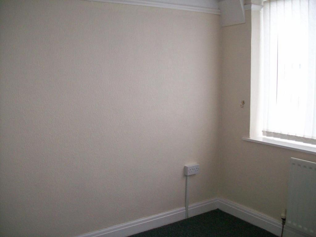 Rear Bedroom 3.JPG