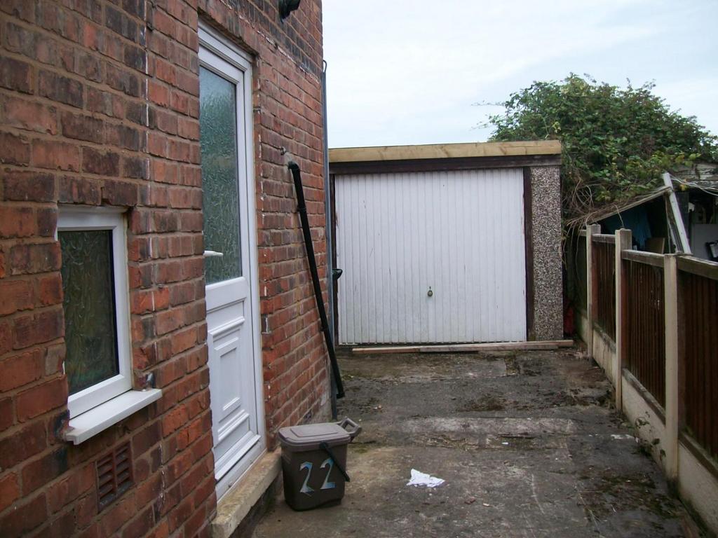 Garage.JPG
