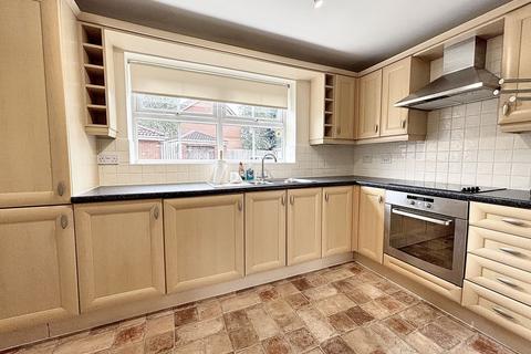 2 bedroom apartment to rent, Bramble Way, Burscough, L40