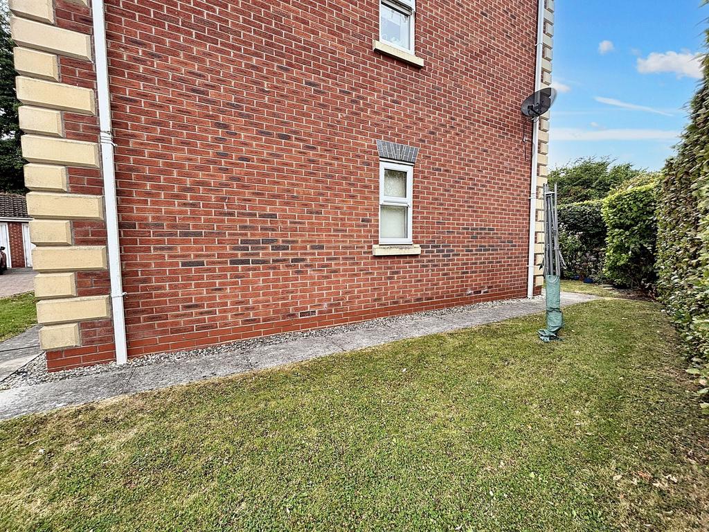 Side Garden Area