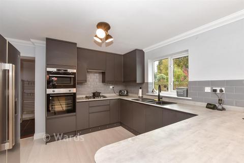 5 bedroom detached house for sale, Lower Road, Woodchurch, Kent
