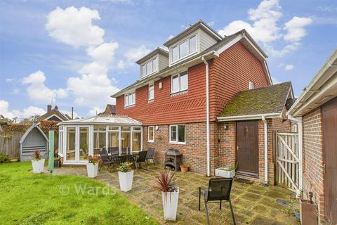5 bedroom detached house for sale, Lower Road, Ashford TN26