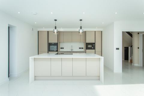 4 bedroom detached house for sale, Manor Road, Whitstable, CT5