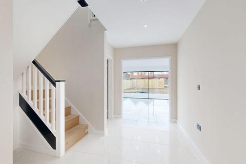 4 bedroom detached house for sale, Manor Road, Whitstable, CT5