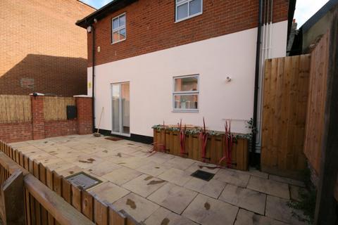 undefined, Flat 2, 124 High Street, Newmarket