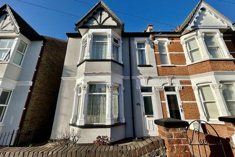 Lymington Avenue, Leigh-On-Sea