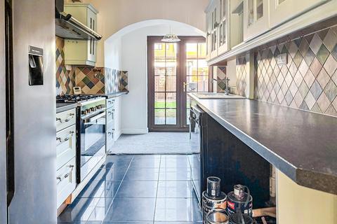 4 bedroom terraced house for sale, Rosslyn Avenue, Coundon, Coventry *No Chain*