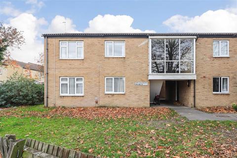 Dennis Road, Cambridge CB5