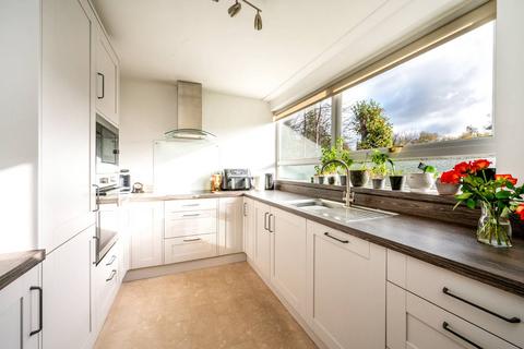 2 bedroom flat for sale, St Margarets, Guildford, GU1