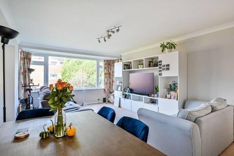 2 bedroom flat for sale, St Margarets, Guildford, GU1