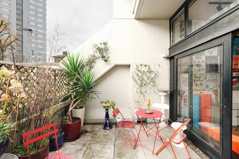 3 bedroom flat for sale, Rowley Way XII, London NW8