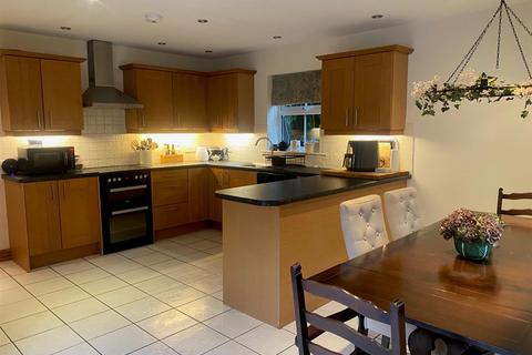 4 bedroom detached house to rent, Beech House, Scrayingham
