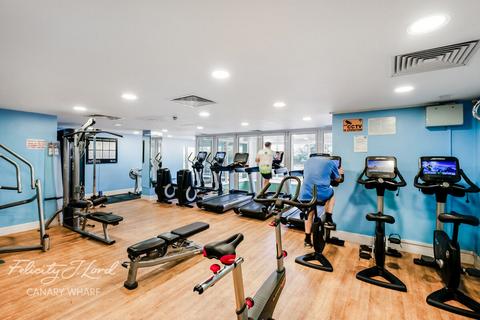 undefined, St Davids Square, London E14