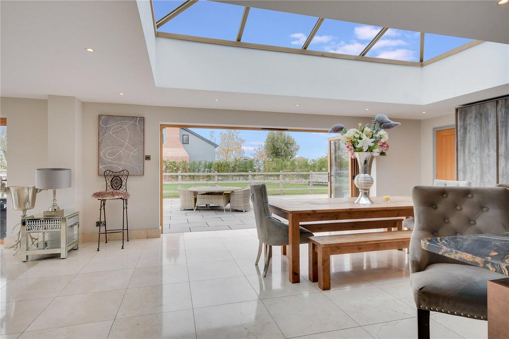 Family/Dining Room