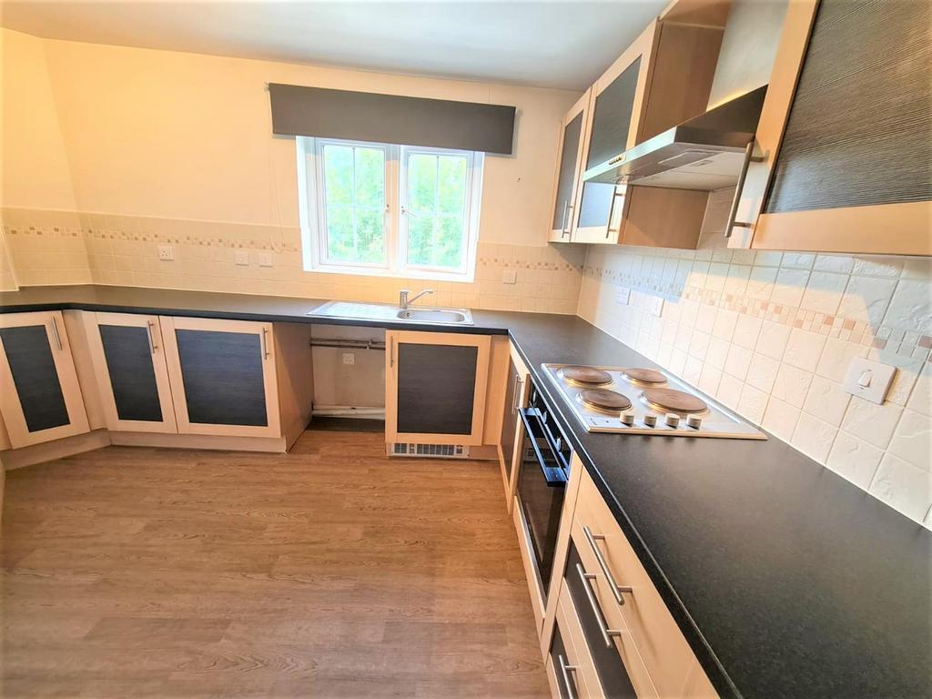 Kitchen Pic 1