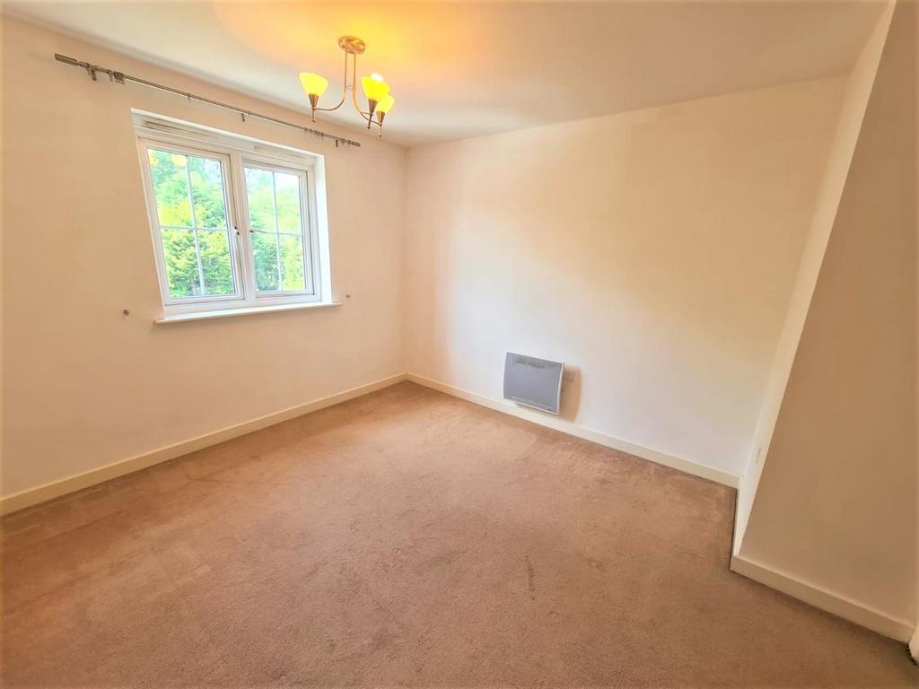 Bedroom Pic 2