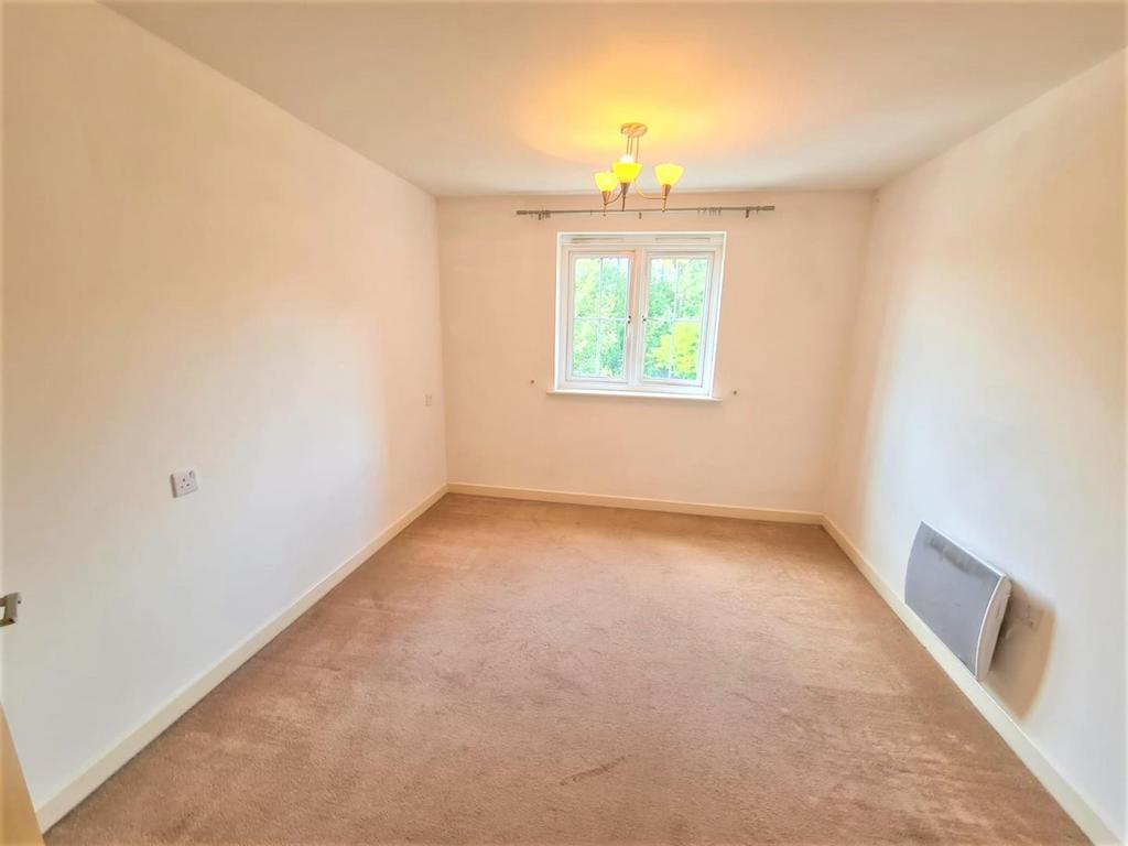 Bedroom 1 Pic 1