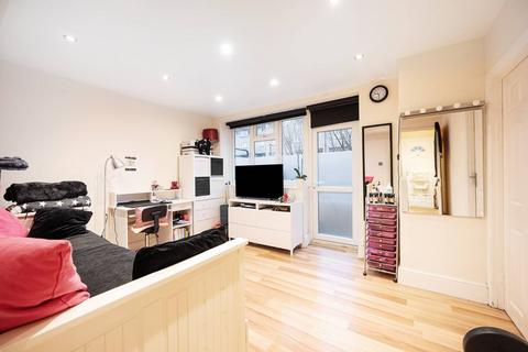 undefined, Paragon Road, Hackney, London, E9