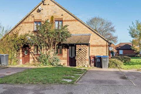 2 bedroom cluster house for sale, Beaune Close, Northampton, NN5