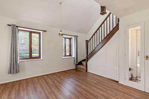 2 bedroom cluster house for sale, Beaune Close, Northampton, NN5