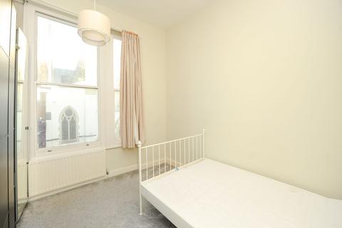 2 bedroom flat to rent, Kensington Park Road, London, W11