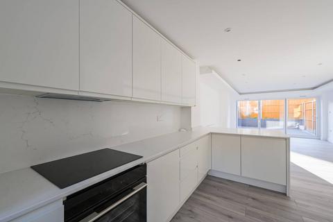 undefined, Victoria Road, New Barnet EN4