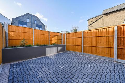 undefined, Victoria Road, New Barnet EN4