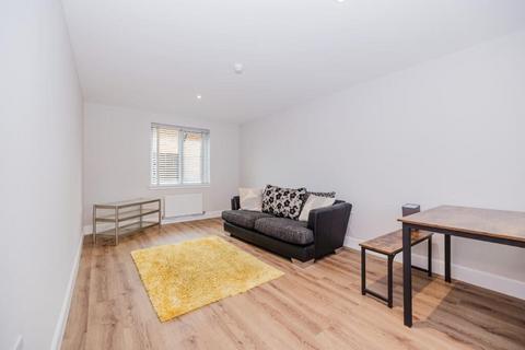 undefined, 2424L Knight Crescent, Edinburgh, EH16 4XA