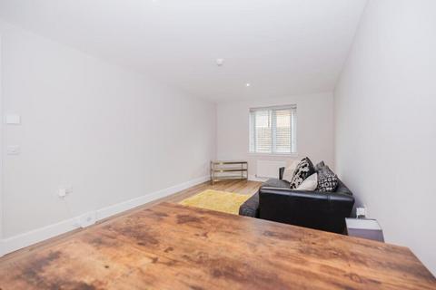 undefined, 2424L Knight Crescent, Edinburgh, EH16 4XA