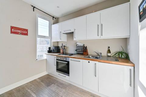 1 bedroom flat to rent, Kingscourt Road, Streatham Hill, London, SW16
