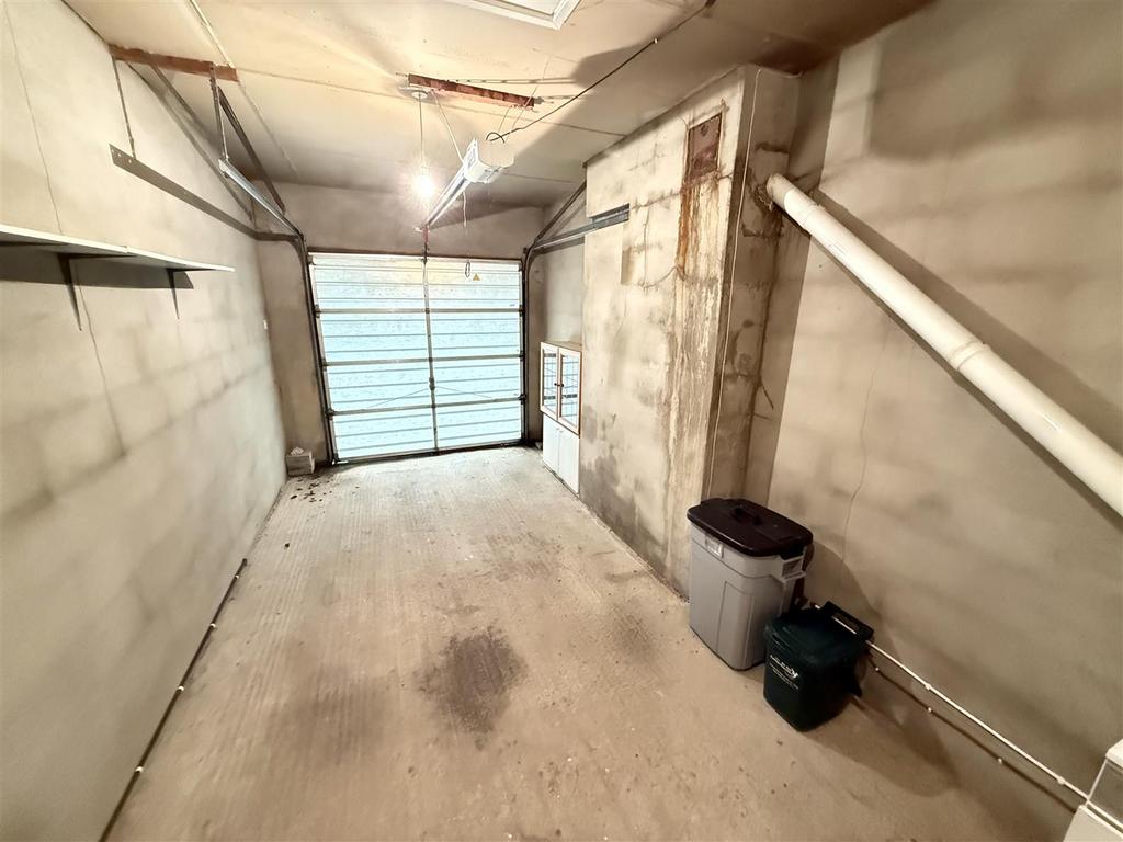 Integral Garage