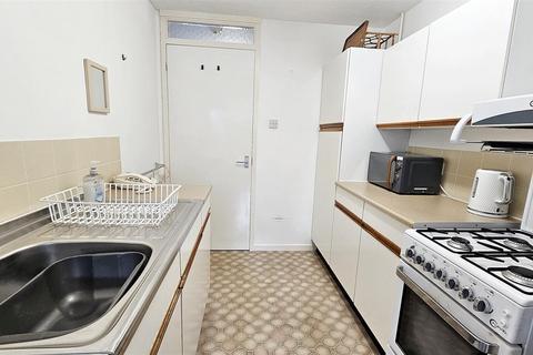 undefined, Hardwick Court, off Ashleigh Road