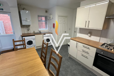 5 bedroom semi-detached house for sale, Charter Avenue, Coventry