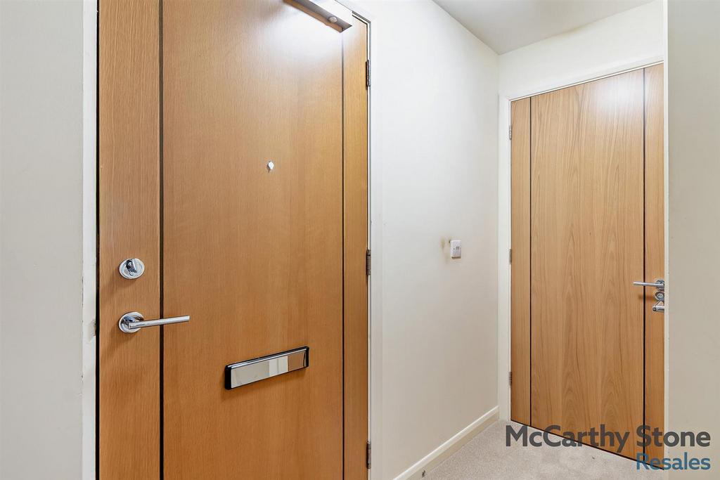 8670493-interior13-800.jpg