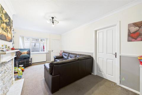 3 bedroom end of terrace house for sale, Cottage Close, Northampton NN2