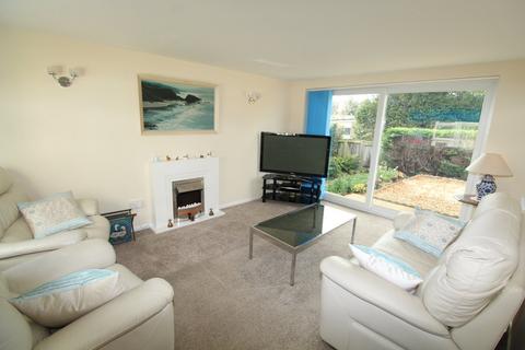 2 bedroom bungalow for sale, Carlson Gardens, Lutterworth LE17