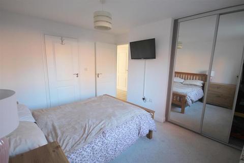 2 bedroom flat for sale, The Waterfront, Manchester