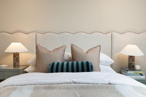 2 bedroom property for sale, Springfield Drive, London SW17