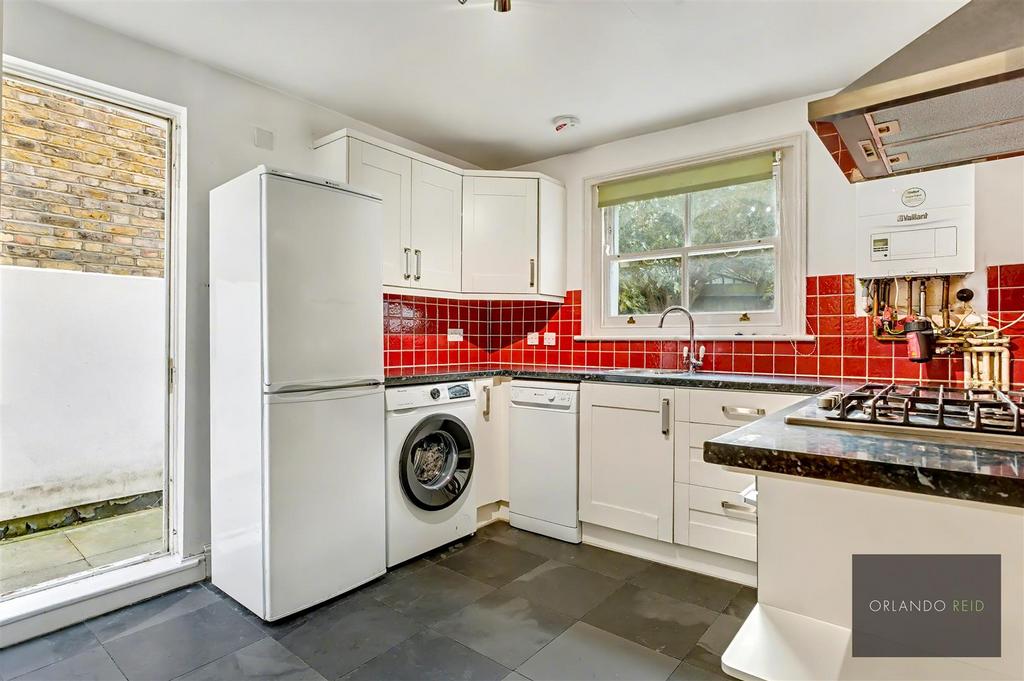 41 A Kimberley Road SW9 9 DQ-12.jpg