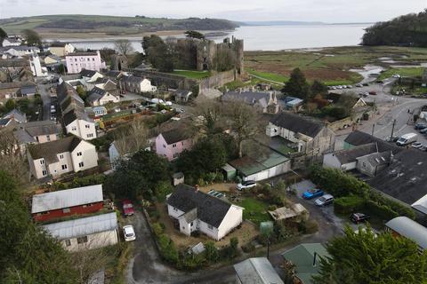 undefined, Grist Square, Laugharne, Carmarthen