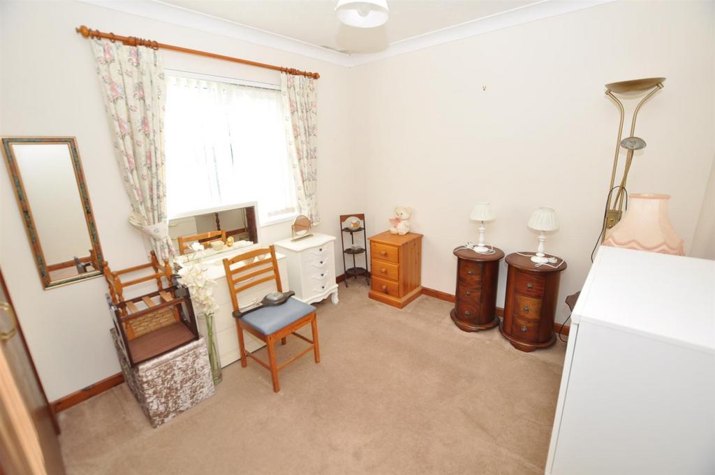 Rear bedroom 2
